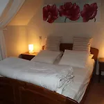 Riverside Escape In 펜션 부용