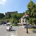 펜션 Riverside Escape In