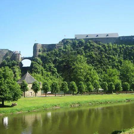 Casa de Férias Riverside Escape In